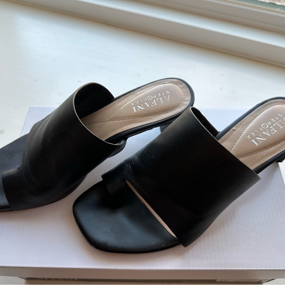 Alfani shoes!!🖤🖤MAKE AN OFFER!!! - Picture 7 of 7